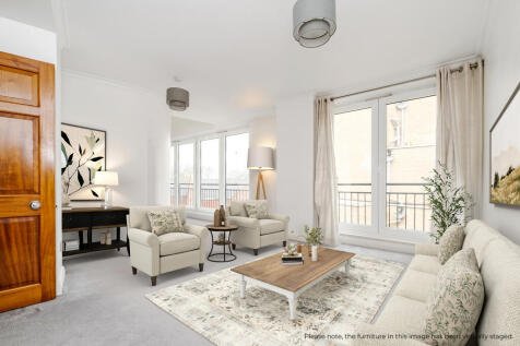 Buying Property in Canary Wharf: What Every Buyer Should Know